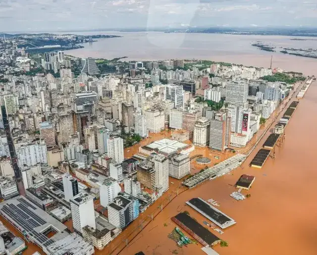 Brasil anuncia nuevas ayudas para familias afectadas por lluvias catastróficas en el sur del país
