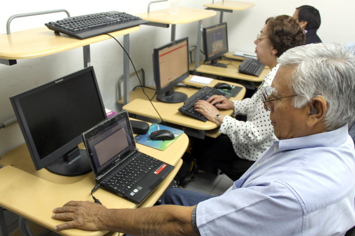 Jubilarse a los 75 años podría generar más empleos y menos pobres 